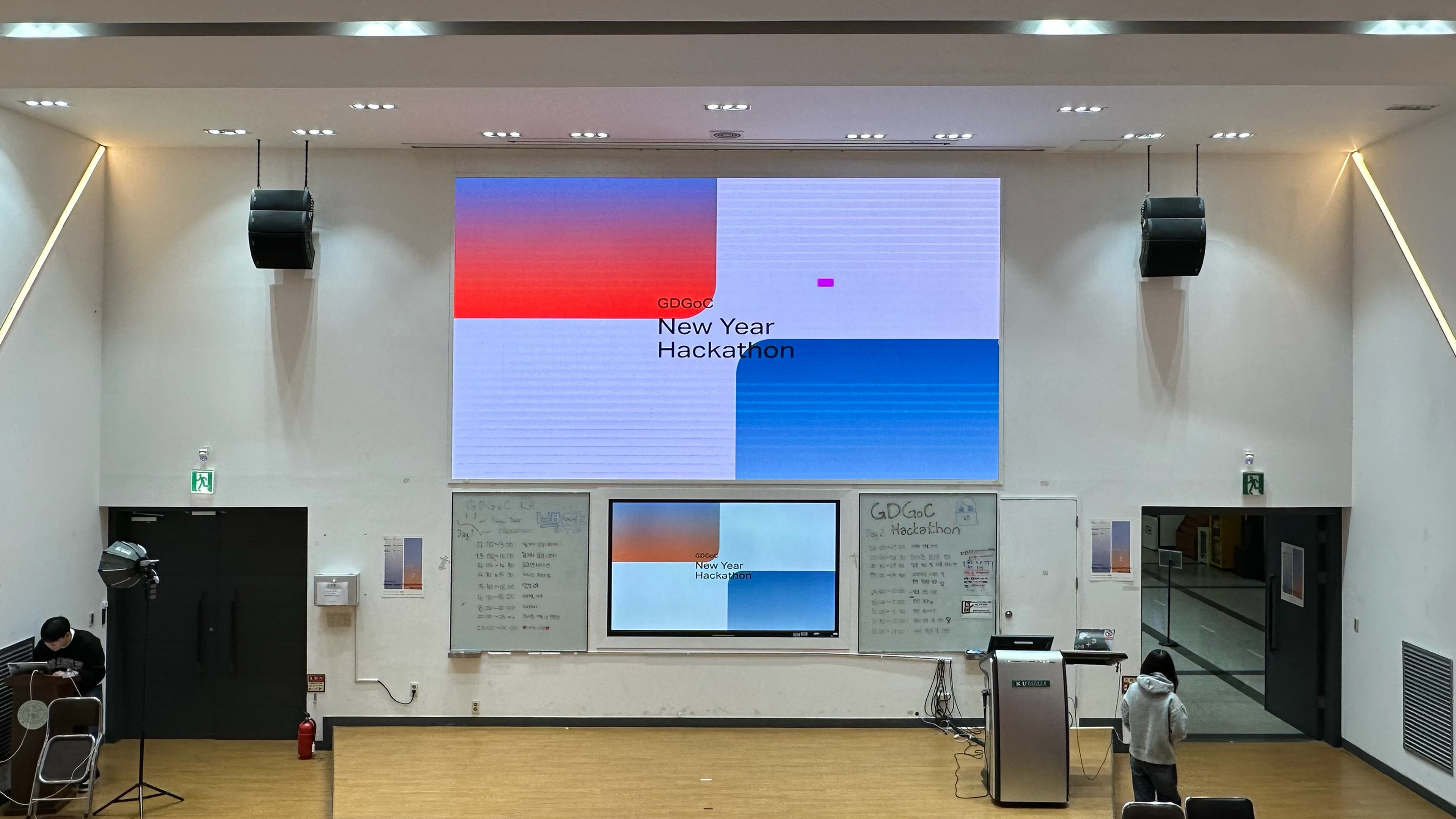 해커톤, 운영진, 그리고 디자인. 2025 GDGoC 백야 해커톤에 운영진으로 참여했어요. Cover Image